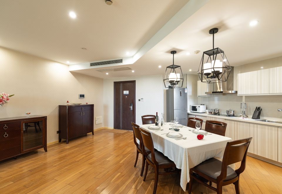 標準二室套房（洗烘一體機+衞洗麗+浴缸）