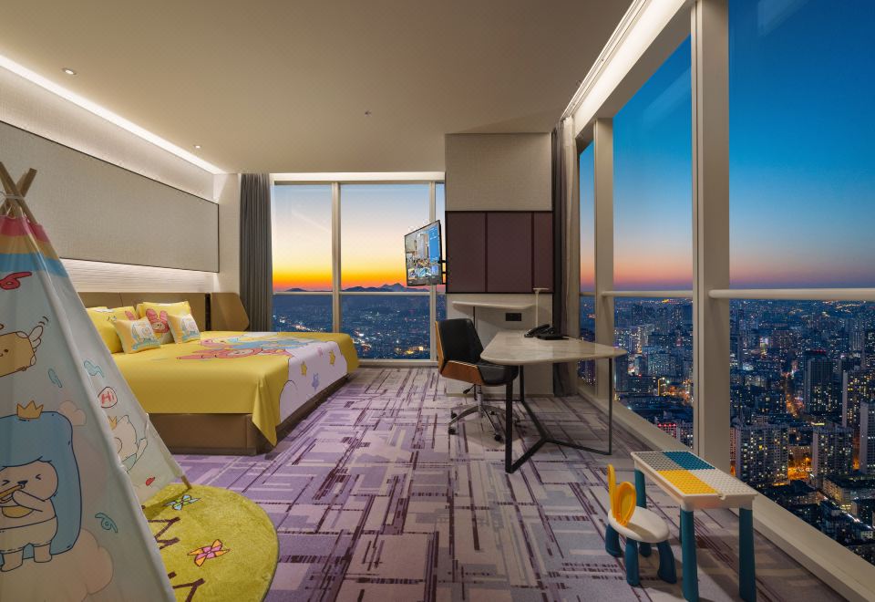 Crowne Plaza Xinghai DalianThemed Room