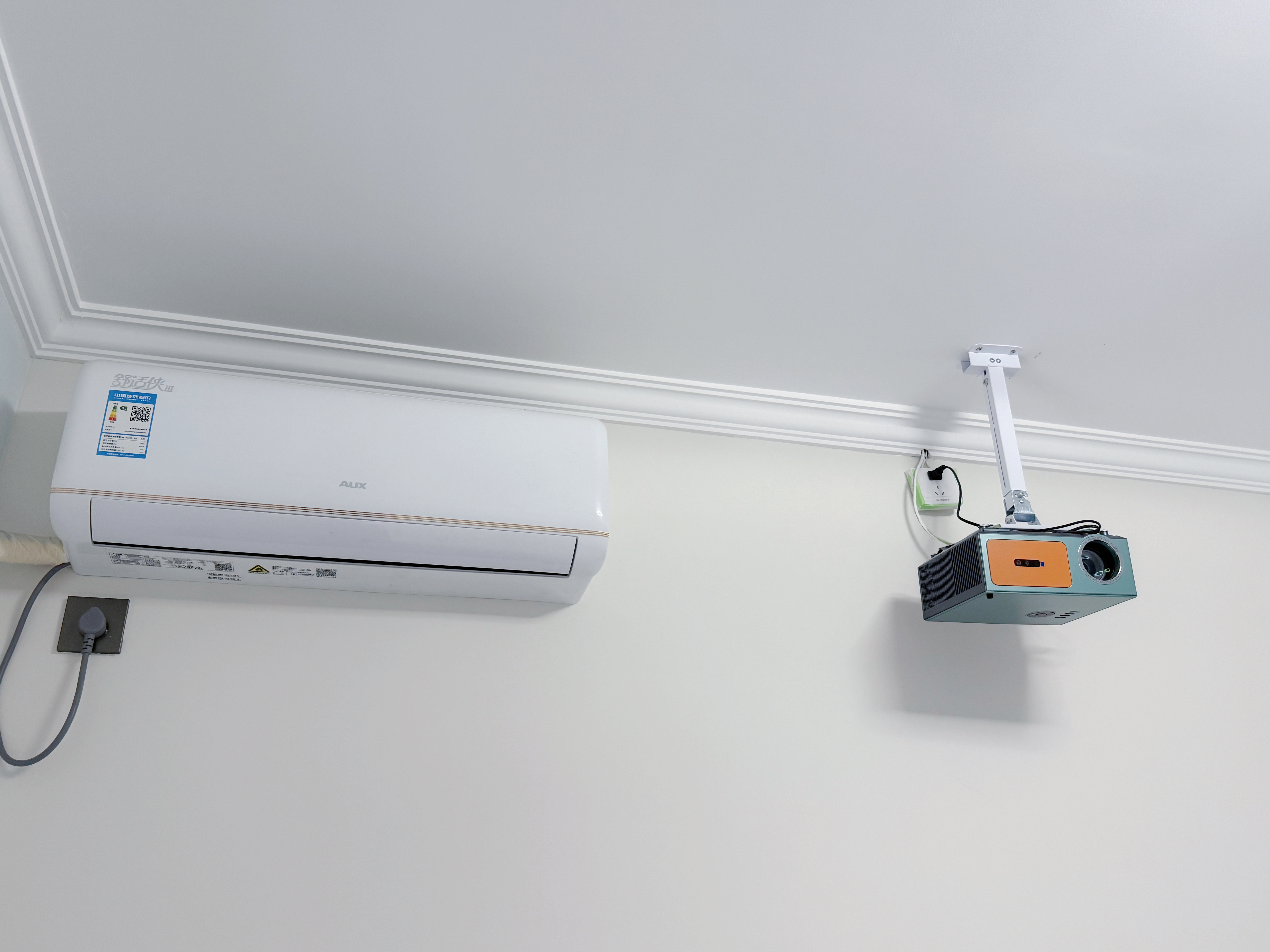 LOFT三床套房∣两衞∣客厅∣双床两张标间∣大床独立单间