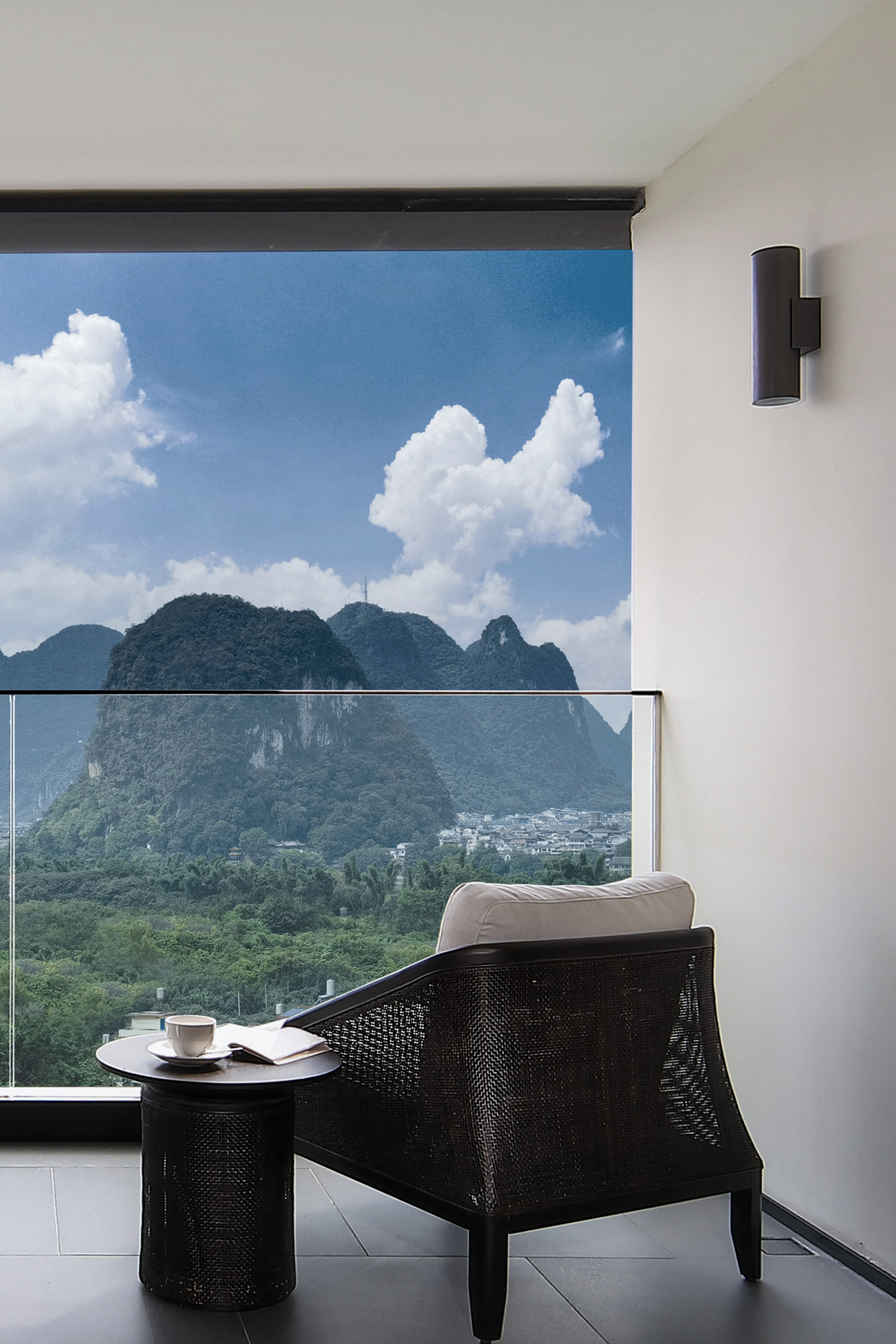 山景阳台大床房-饱览桂林山水甲天下景观+看夕阳晚霞