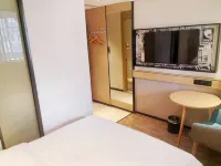 City Comfort Inn Hotel (Luohe High-Speed Railway West Station Wanda Plaza)