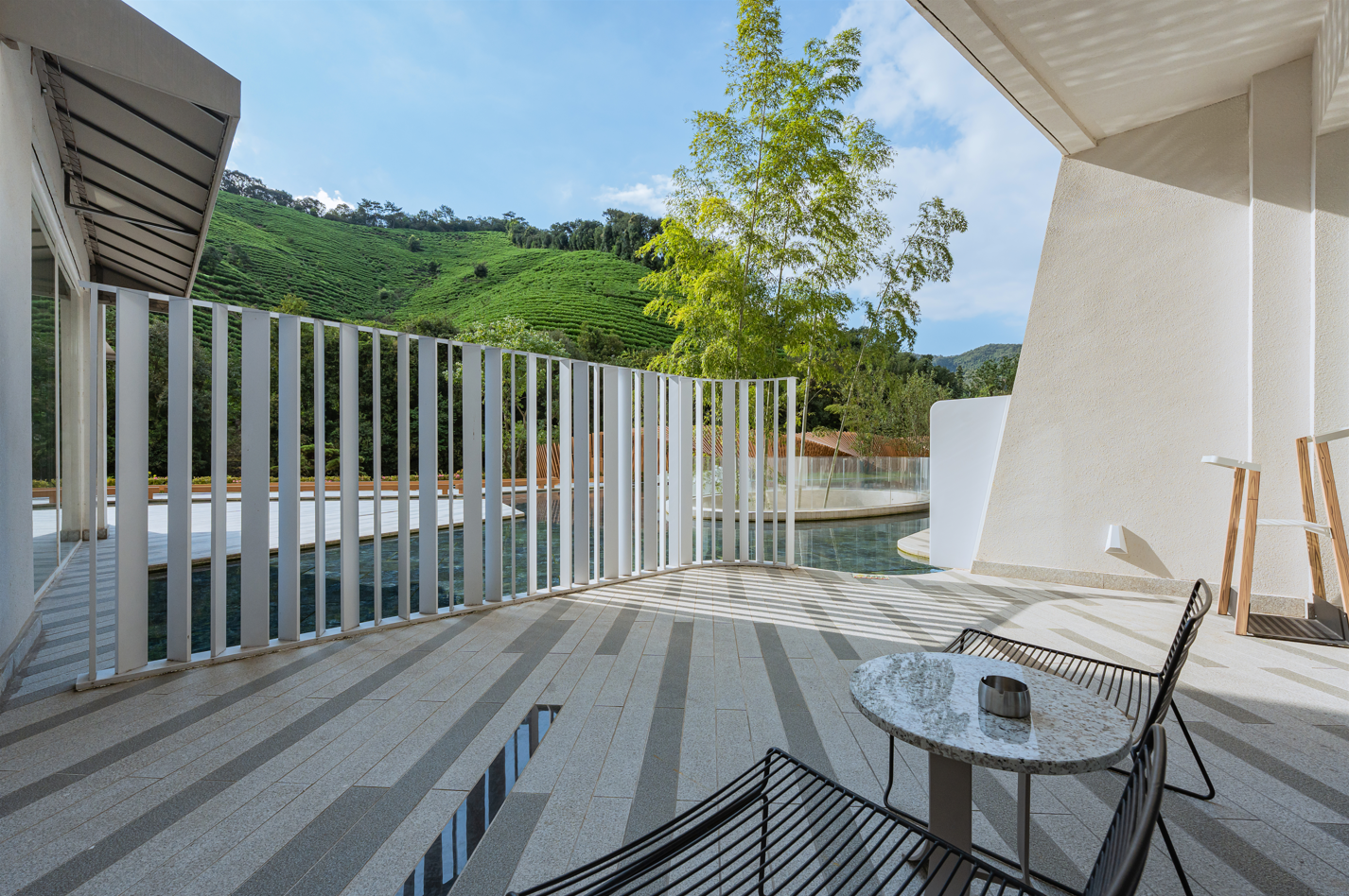 望山樓·水景大床房