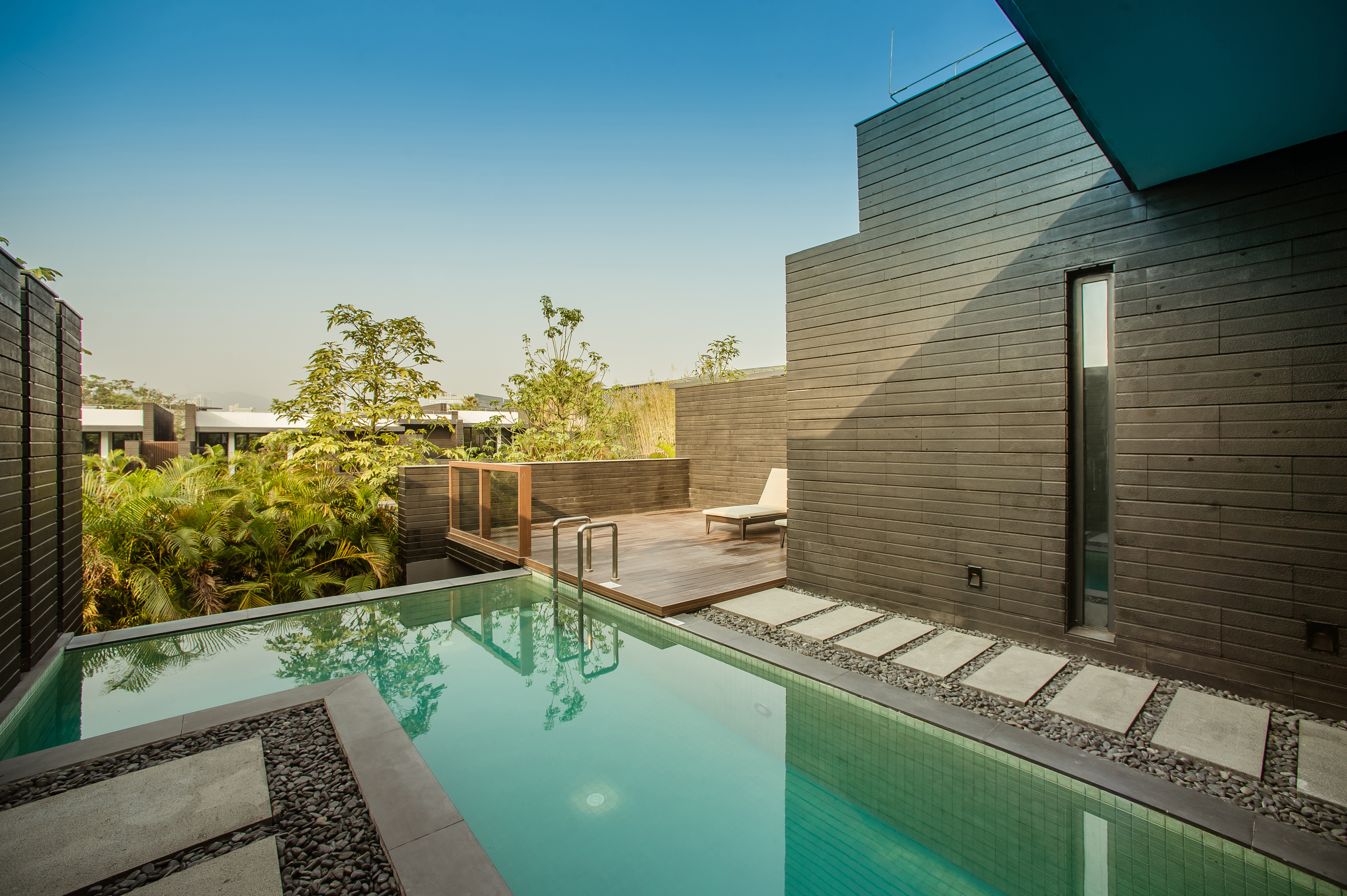 Bay Breeze Resort Shenzhen池畔别墅套房