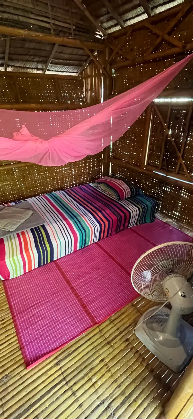ห้องเดี่ยวในบังกะโลแยกส่วน