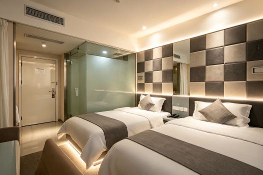 Zsmart Hotel (Suzhou Guanqian Street Metro)