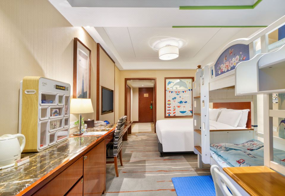 Lake View Hotel hangzhouOcean Themed Family Friendly Room