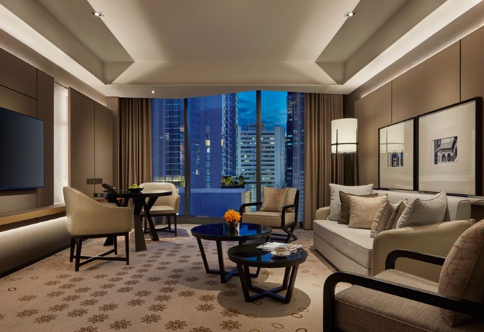 Hyatt Regency Bangkok SukhumvitRegency Deluxe Suite With 1 King Bed