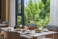 Immersing Vacation Apartment (Longji Terraced Field Viewing Platform)