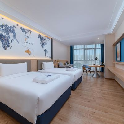 榮享景觀雙床房【180°全景落地窗+城市景觀+功夫茶具】 凱里亞德酒店（河源萬隆城店）優惠