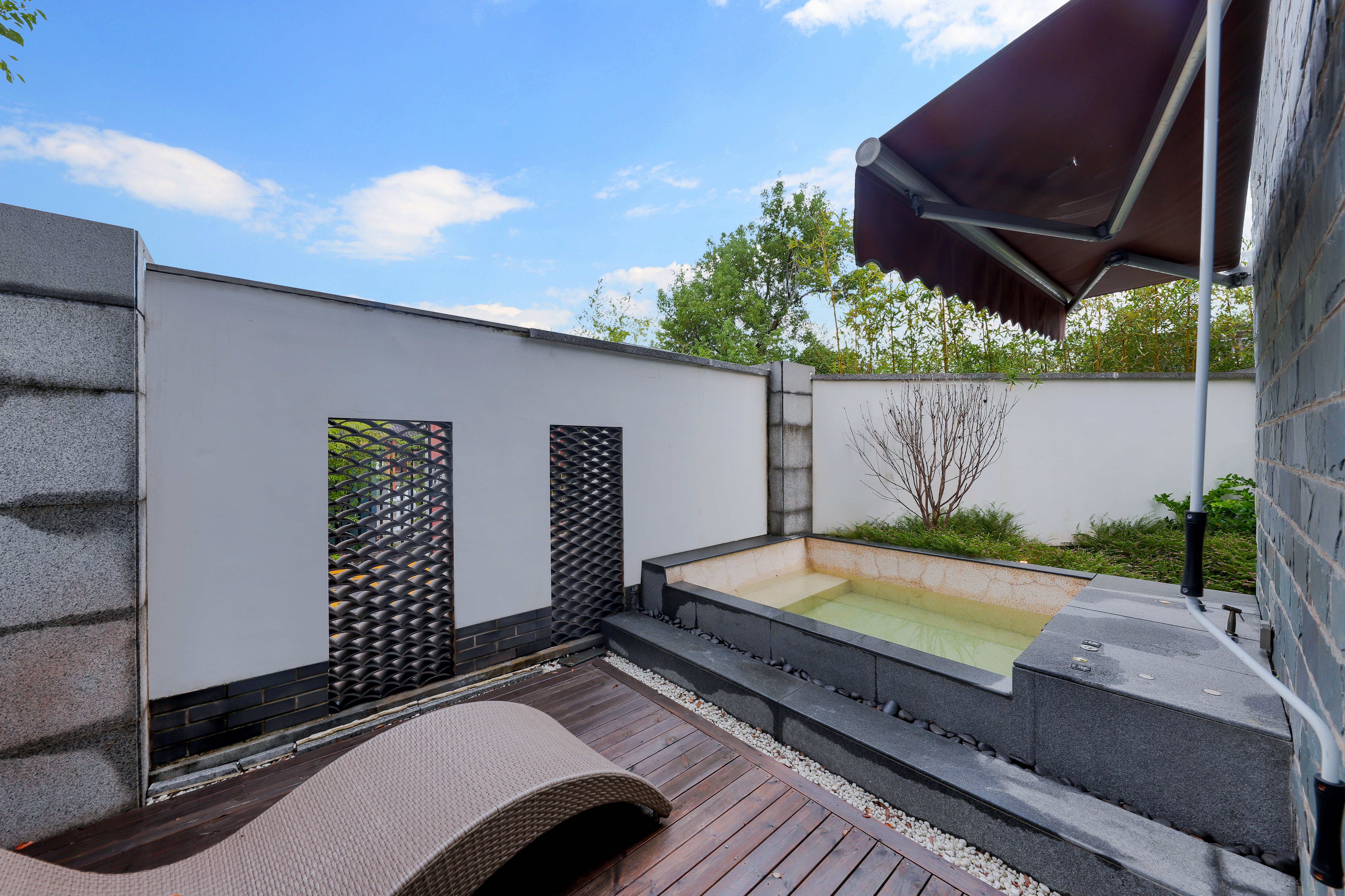 印象·白牡丹大床房（私人温泉泡池+打卡美景）