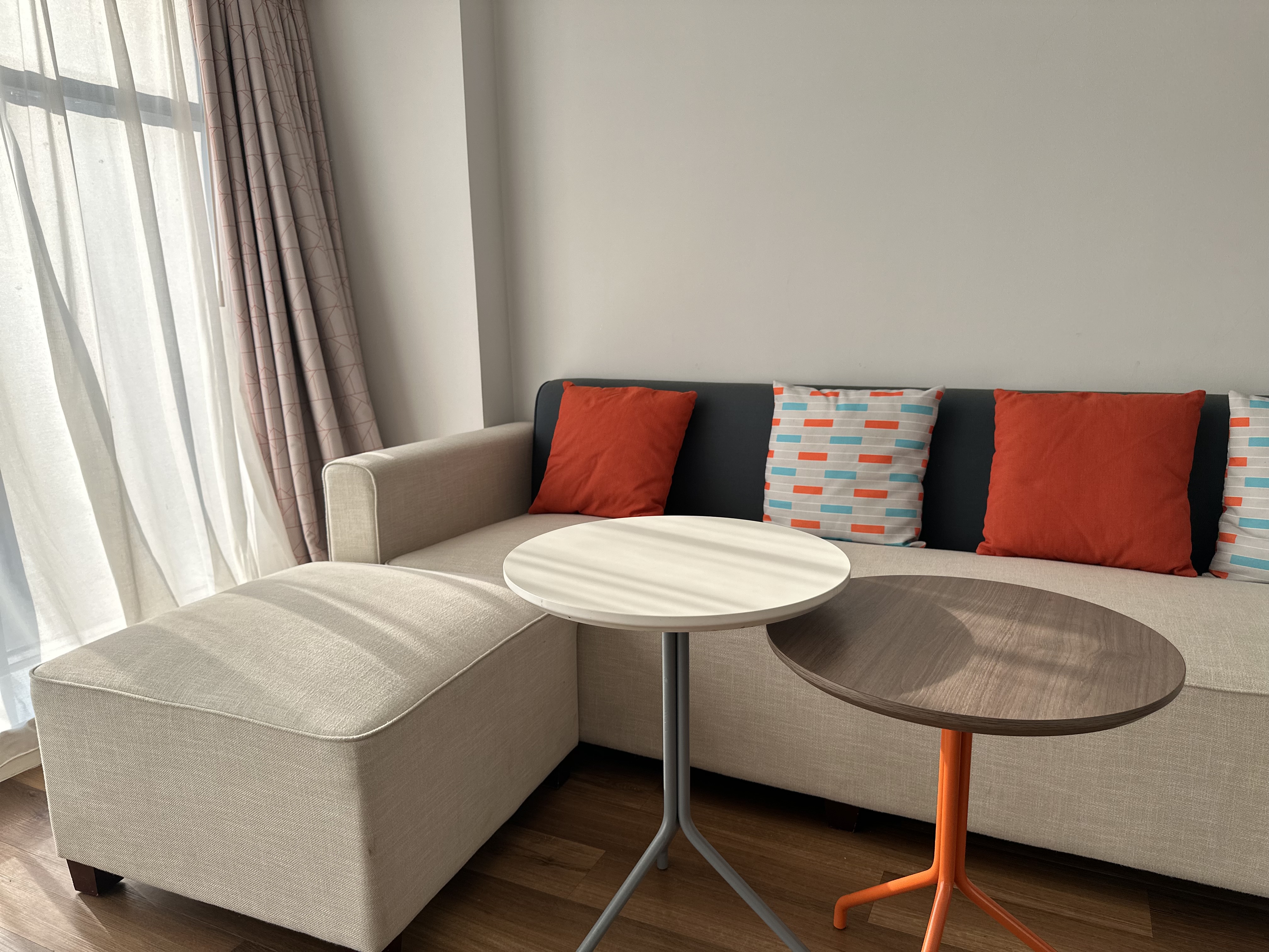 行政小套房[旋转电视+全景落地窗]