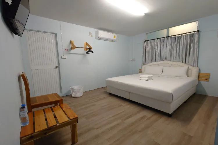 ห้องสแตนดาร์ด เตียงใหญ่ 1 เตียง