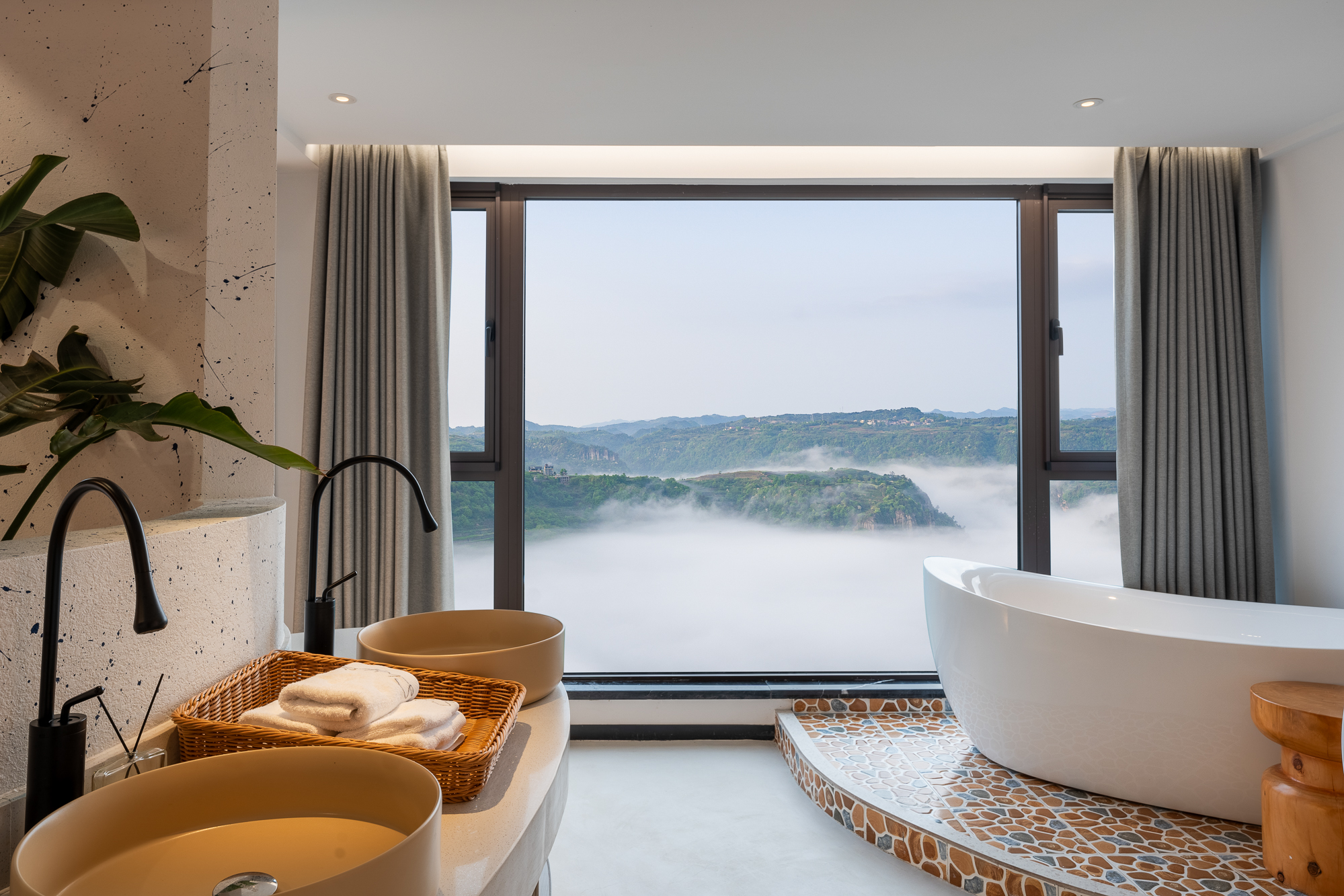 观山·十九山大平层家庭套房