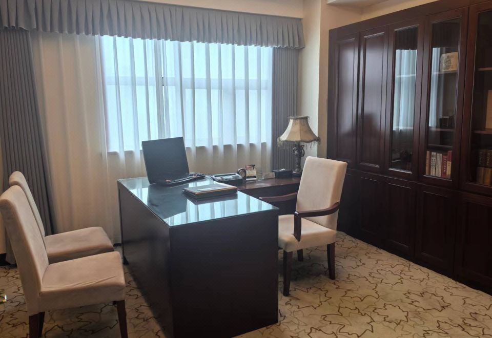 行政豪华套房（小度音箱+助眠床垫+180度全景）