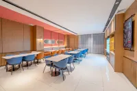 Echarm Hotel (Zhanjiang Xuwen Mulan Avenue Xinduhui Plaza)