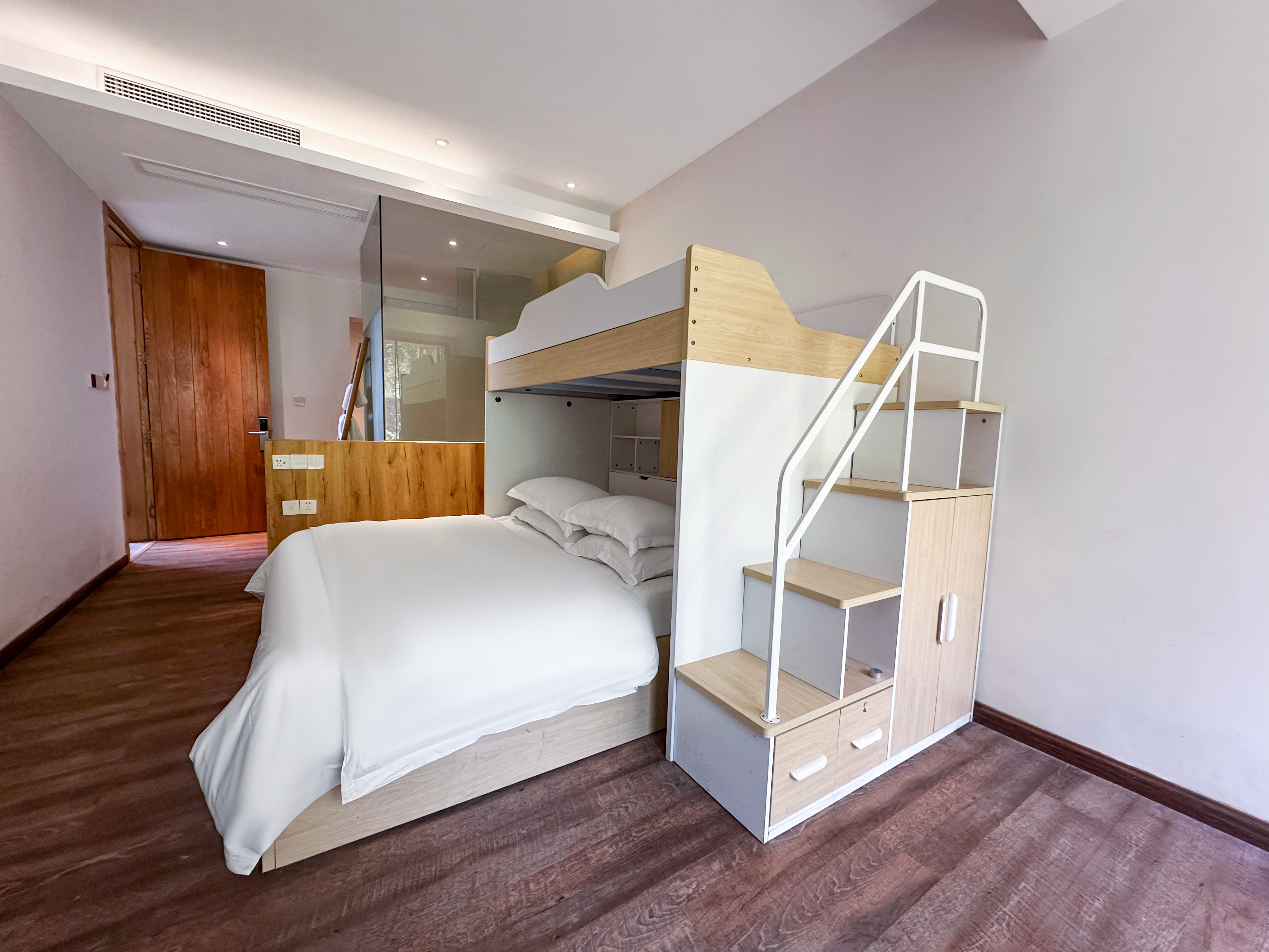 Surprise·乐言|彩蛋双床房「静音床垫+庭院观景」