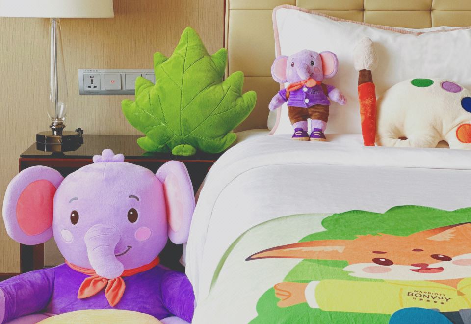 威斯汀江景親子房「180°江景畫卷，溫馨親子童趣時光」