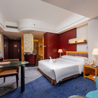 暢享自由觀澳海景大床房 珠海來魅力假日酒店（拱北口岸店）優惠