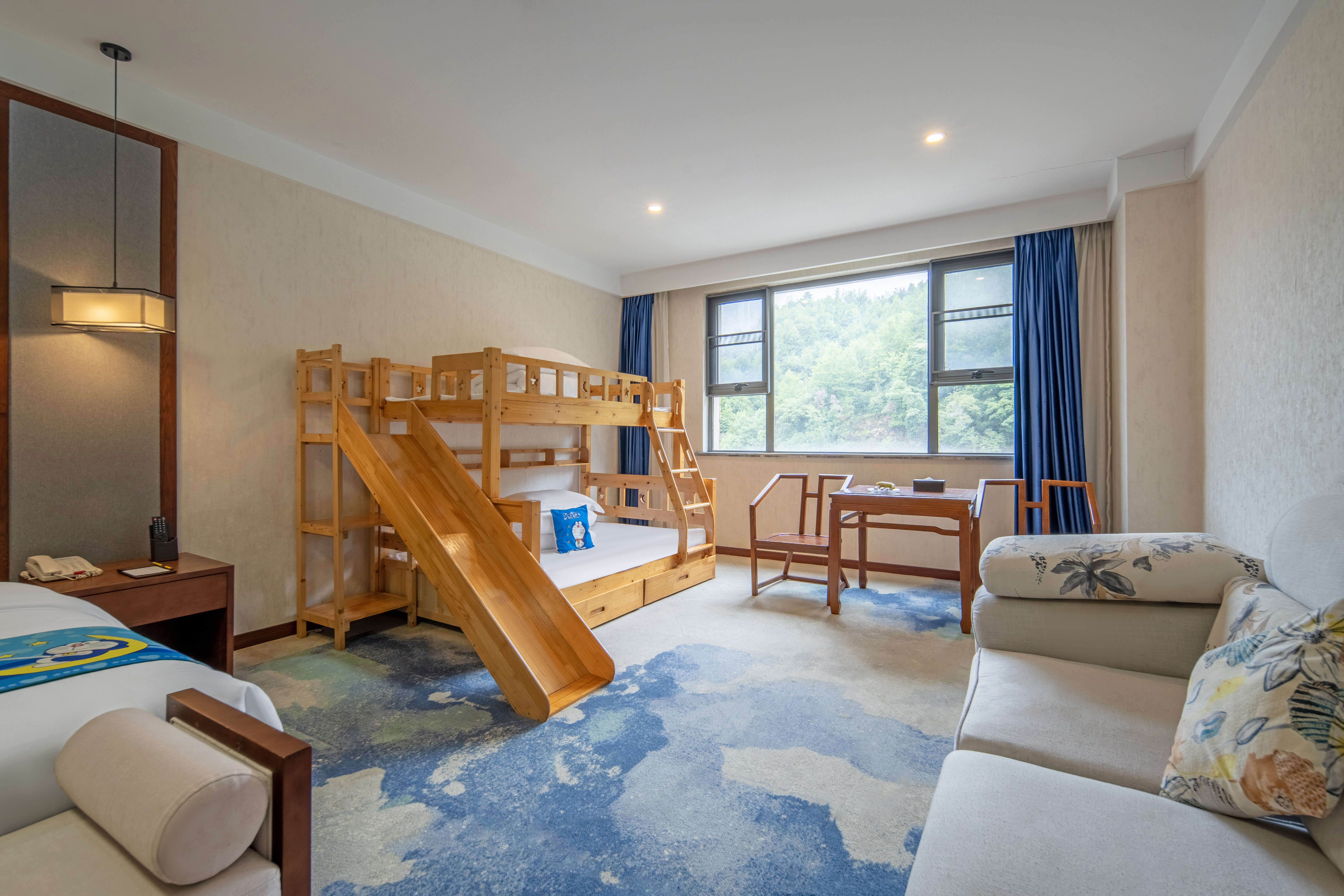 Weiye HotelHotel parent-child room