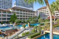 The Heritage Pattaya Beachfront Resort