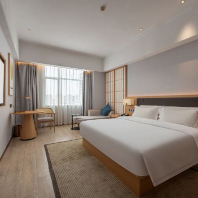 設計師CDD｜商務大床房 新明珠國際飯店（東莞石碣嘉榮購物廣場店）優惠