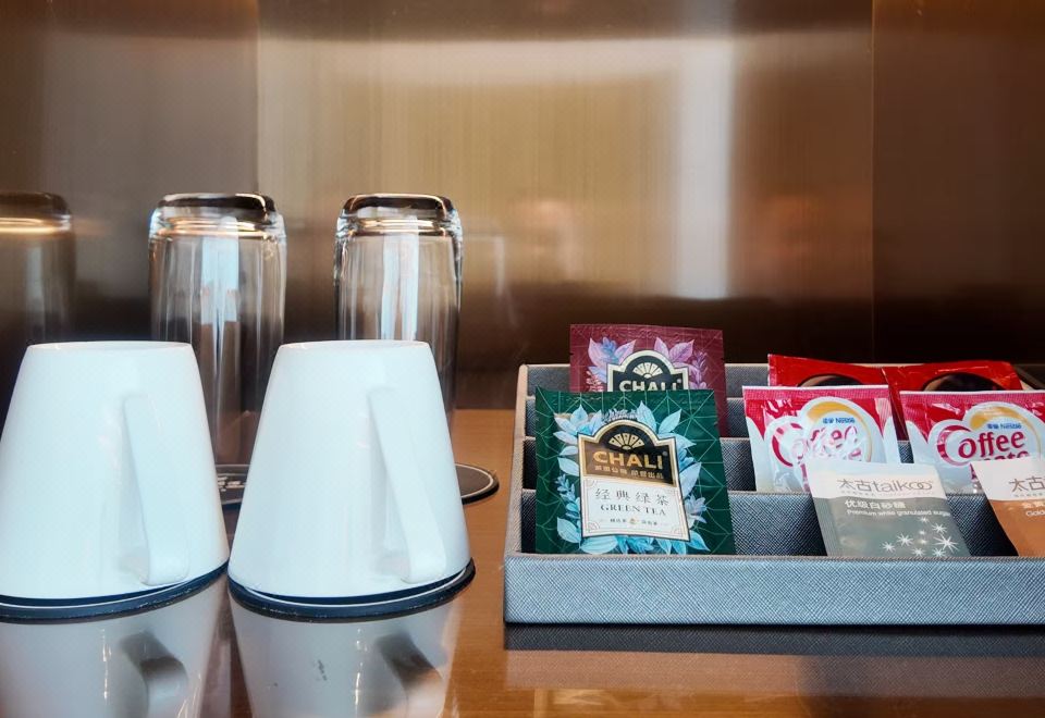 Xizhou Garden HotelDeluxe Family Room