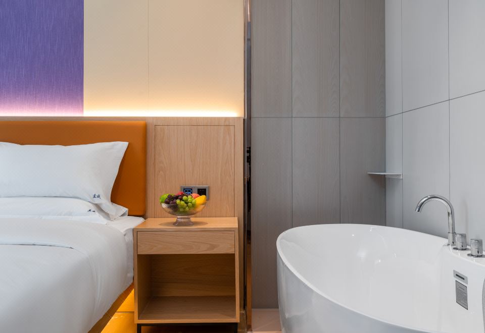 Memory Smart Room (Bathtub, Tv)
