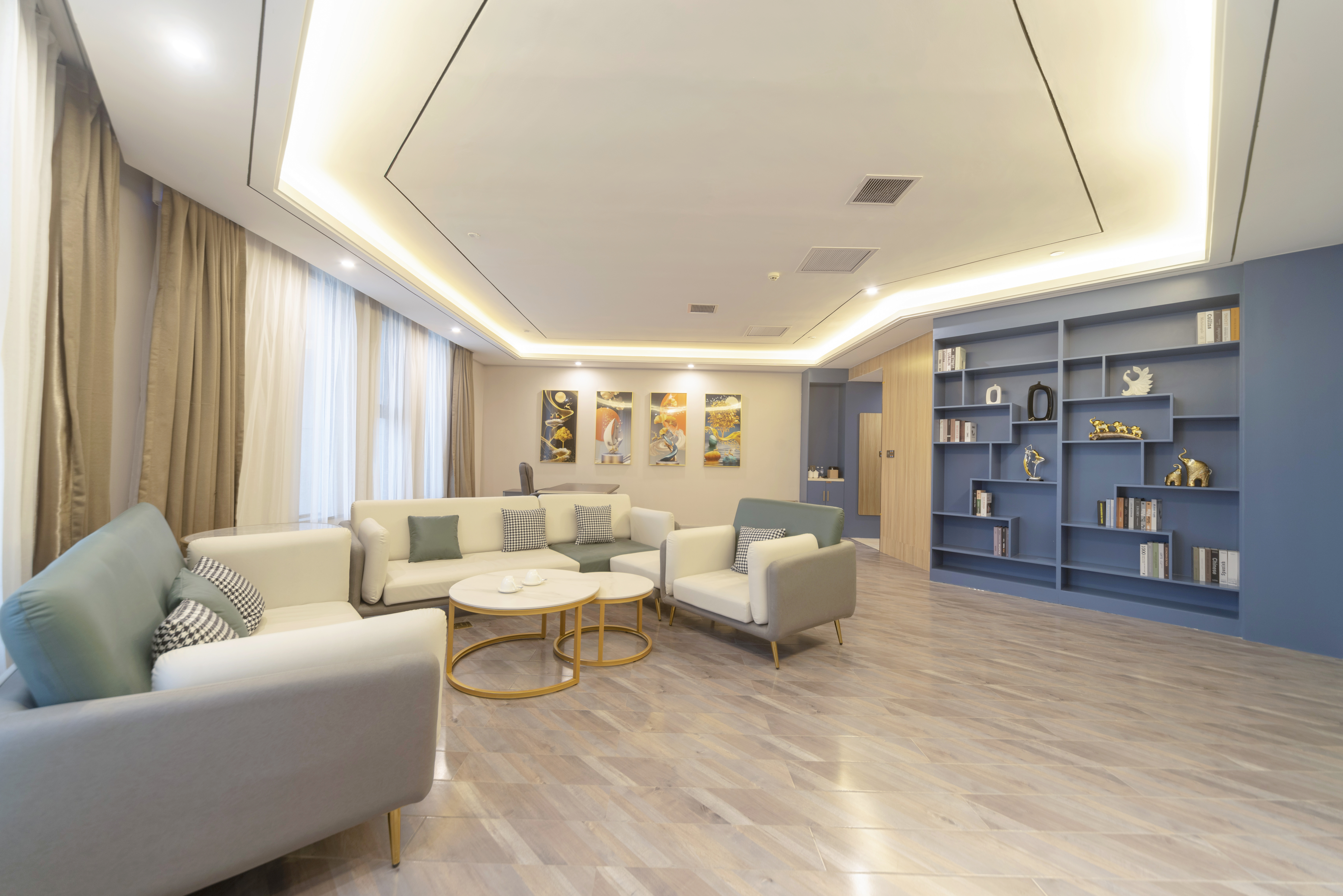 豪华套房（豪华会客厅+超大浴缸+双衞生间）