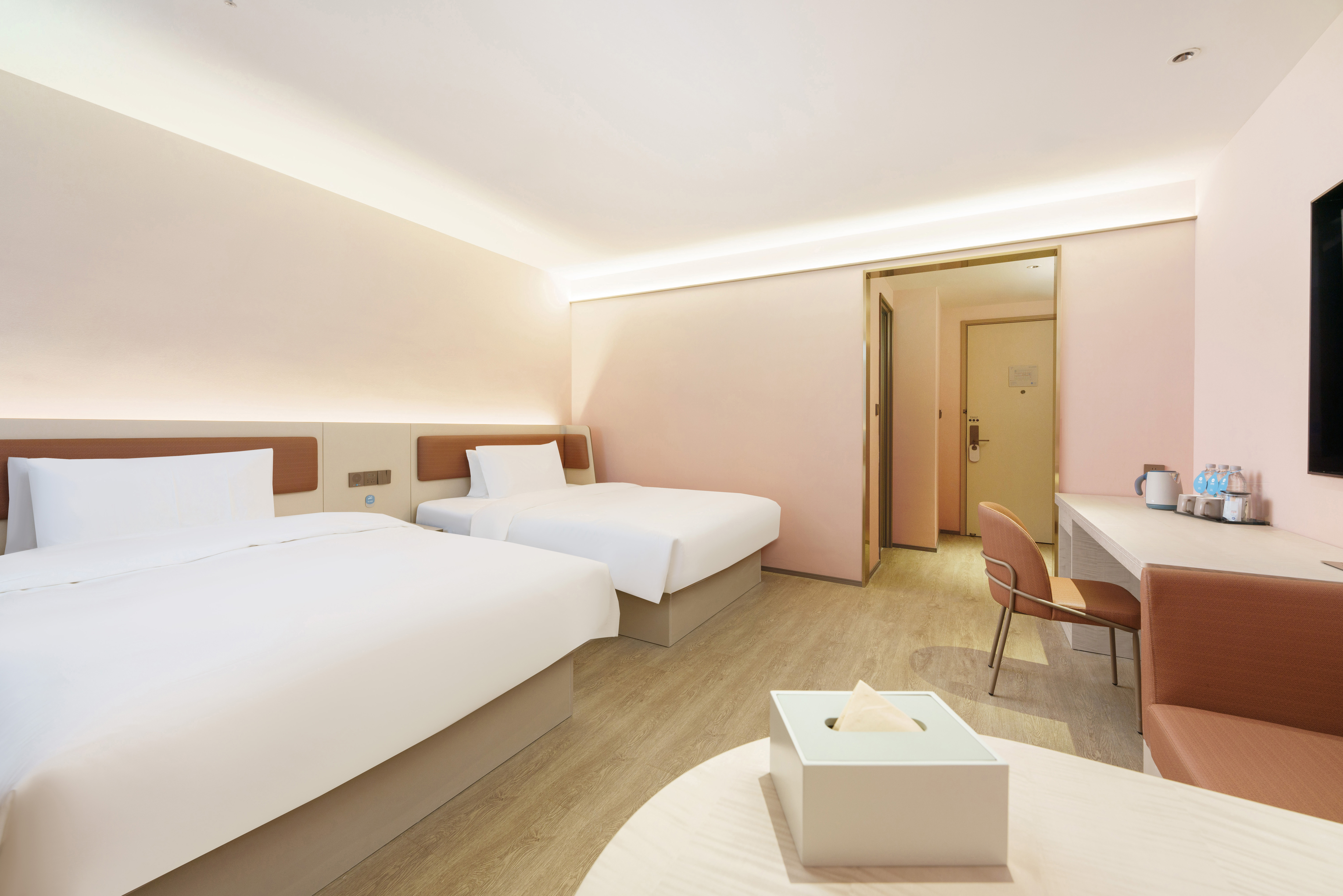 家庭房（喜临门床垫+手机投屏）