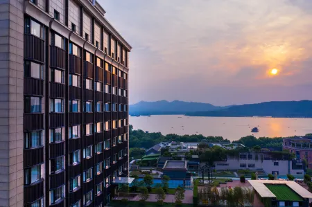 Hangzhou West Lake Xinqiao Hotel