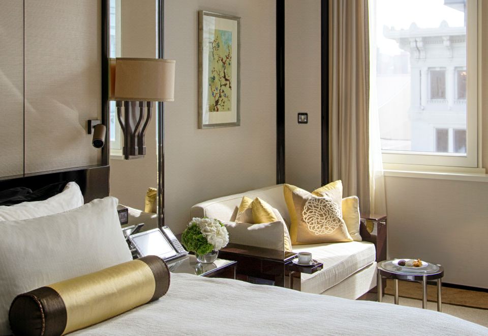 The Peninsula Hong KongDeluxe Room King