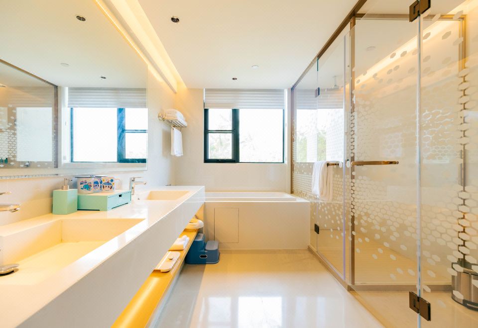 The pata hotel ZhuhaiOcean Baby Theme Family Suite (Smart Control + Mini Bar + Natural Latex Pillow)