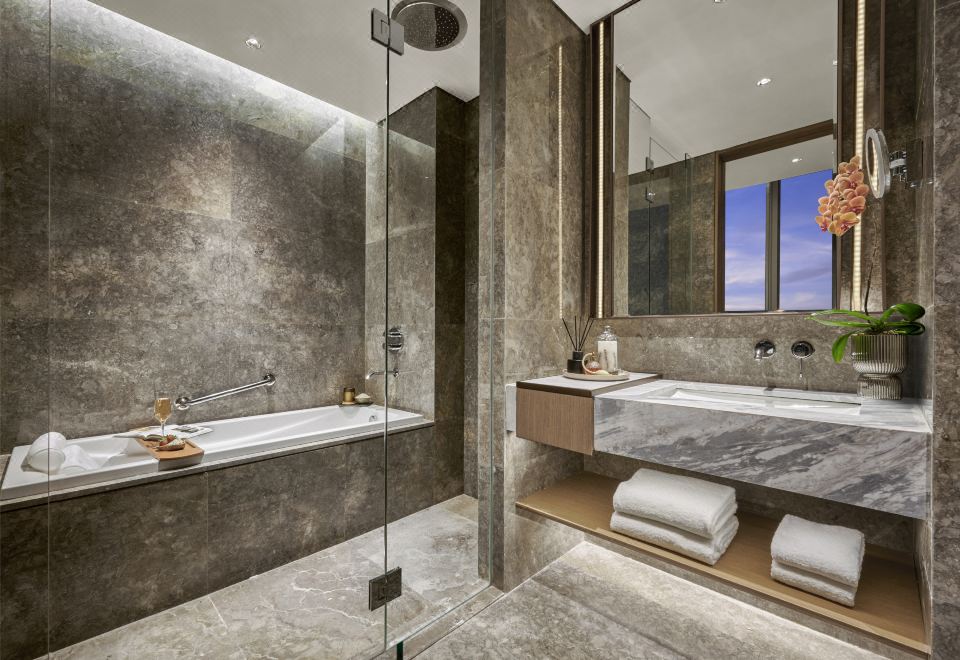 Pan Pacific JakartaPremier Room King Or Twin