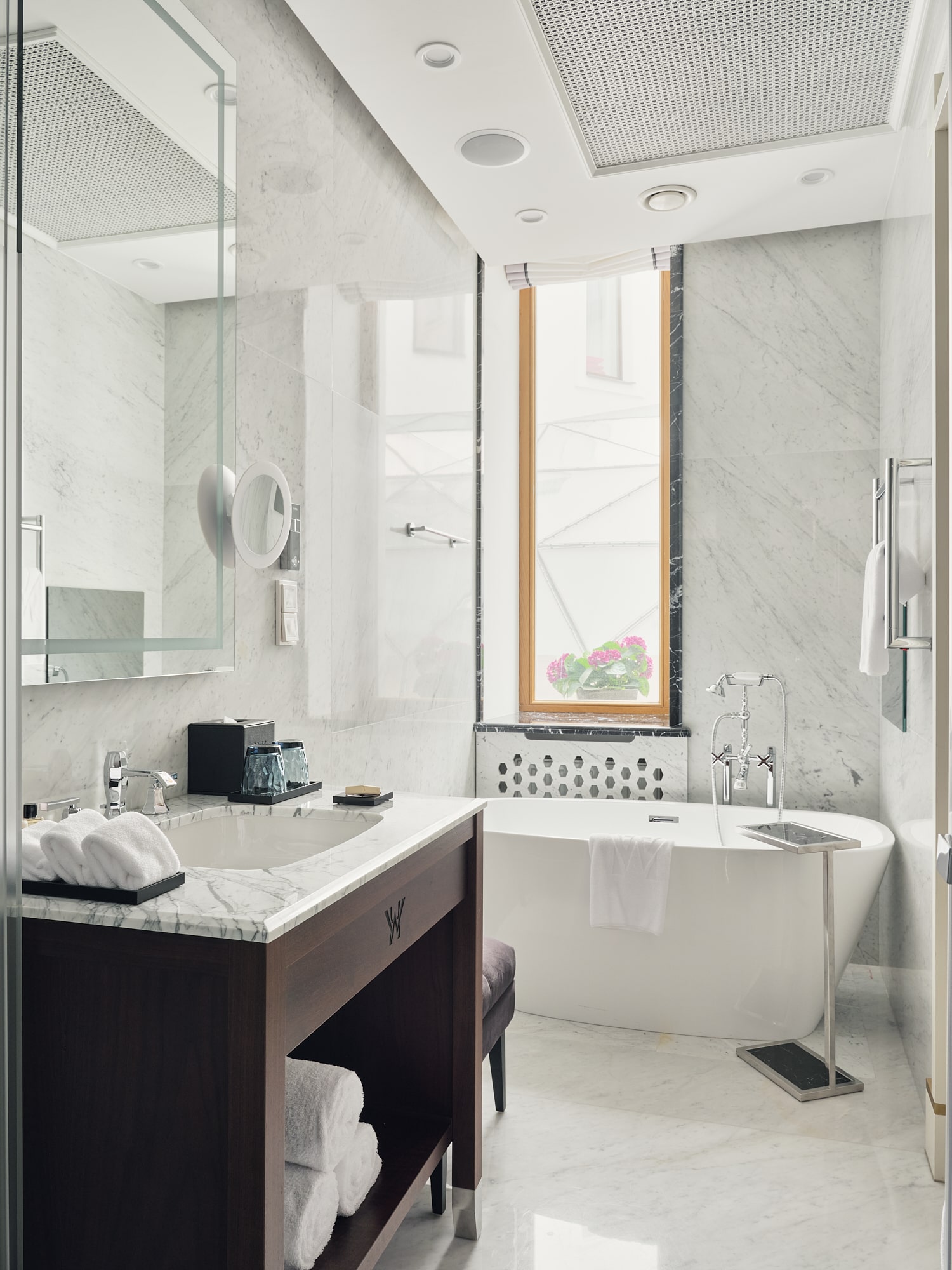 豪华中庭景客房