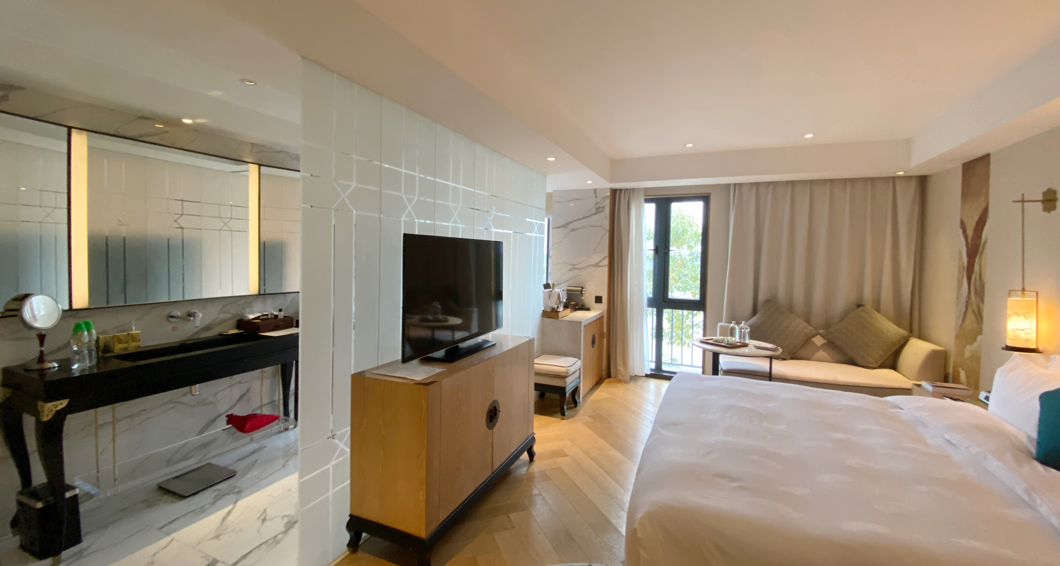 花殿·城景大床房（疗愈高奢洗护品+观景浴缸）