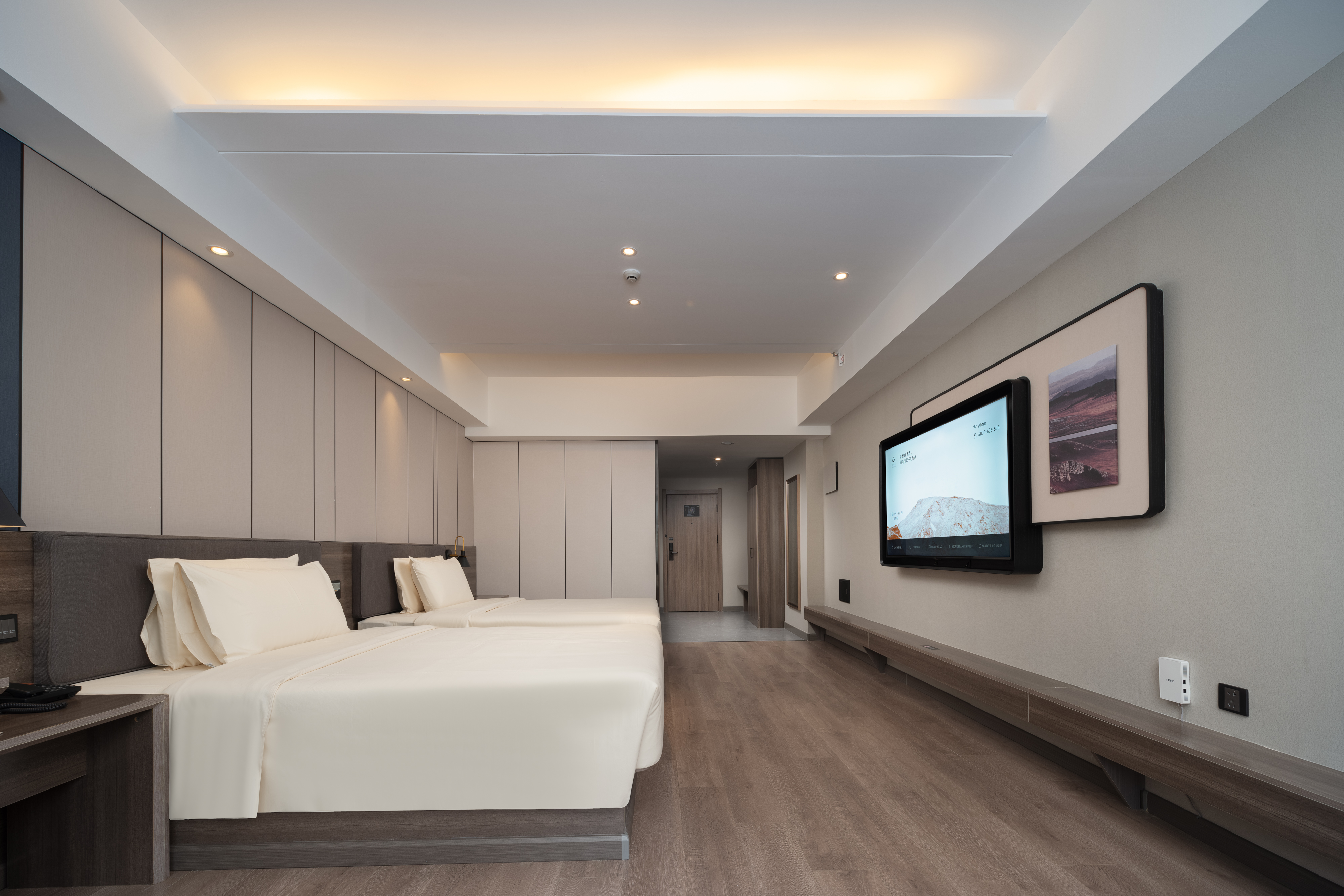 幾木雙床房（手機投屏＋加濕器+小冰箱+浴袍+體重秤）