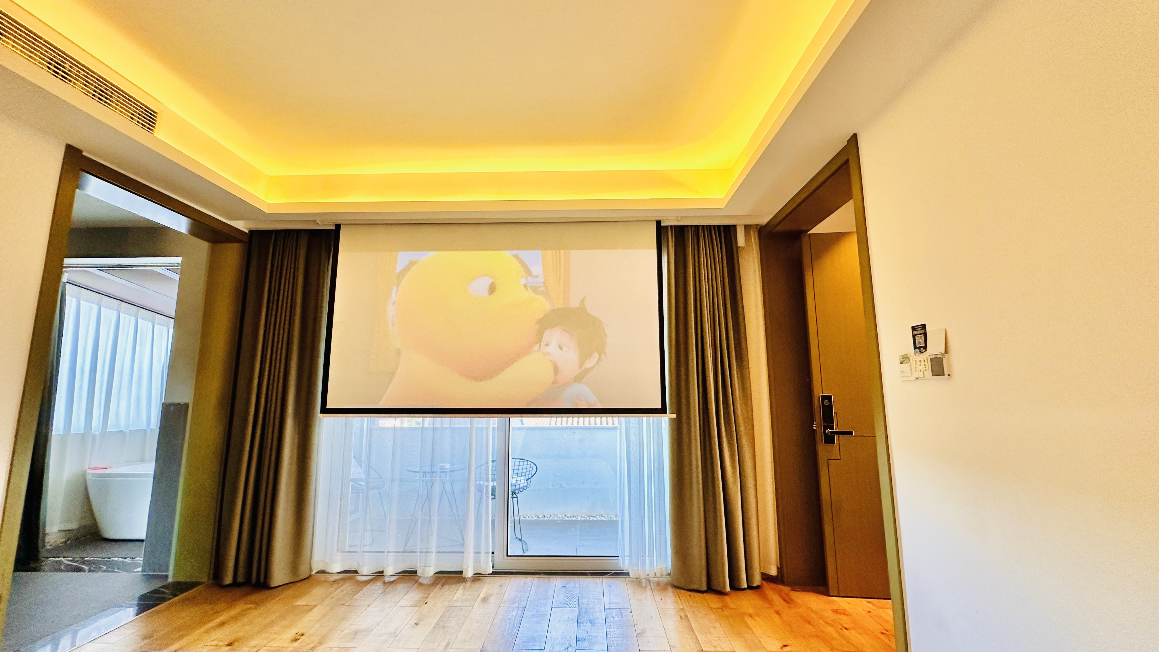 自逍遥·大床房（星空浴缸+巨幕投影+阳台）