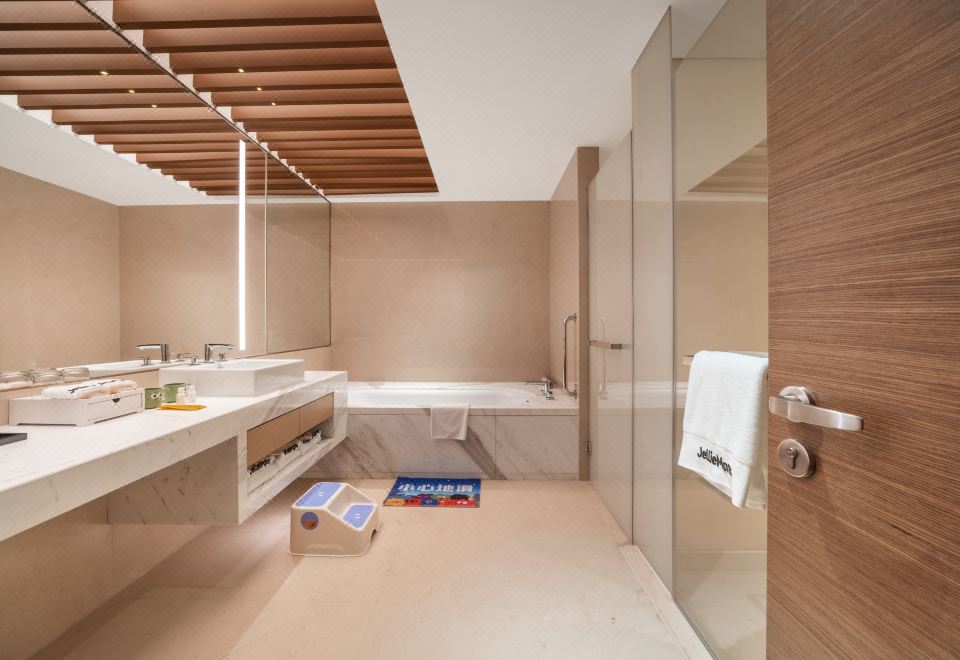 Hyatt Regency Xiamen WuyuanwanJellieMons Theme Room (2 Beds)