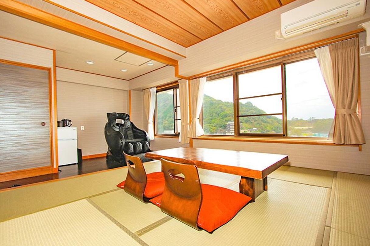 【无烟】顶层高级日式西式双床房，铺有10张榻榻米，设有室内浴室（海景）