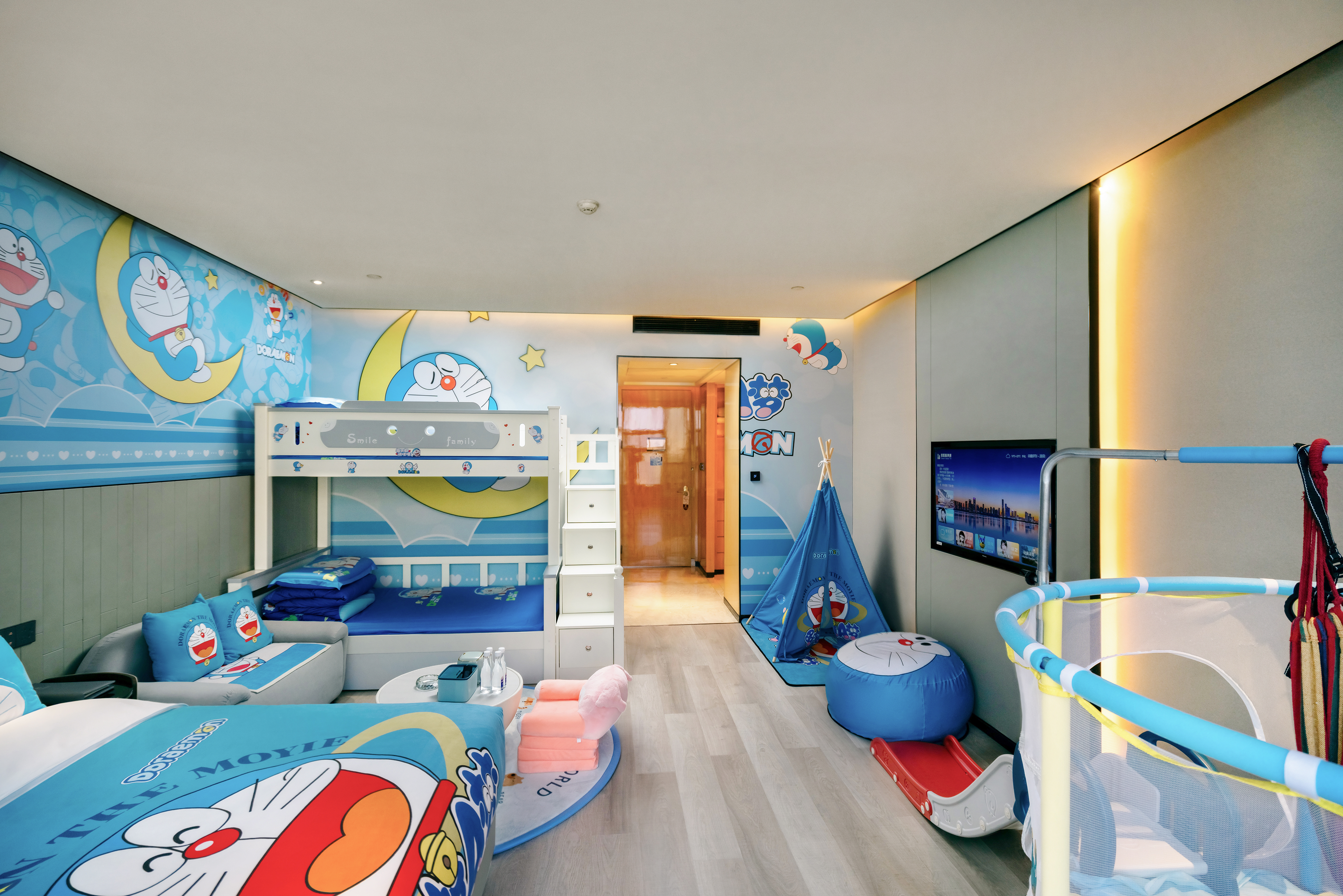Peninsula International HotelDoraemon Theme Family Room