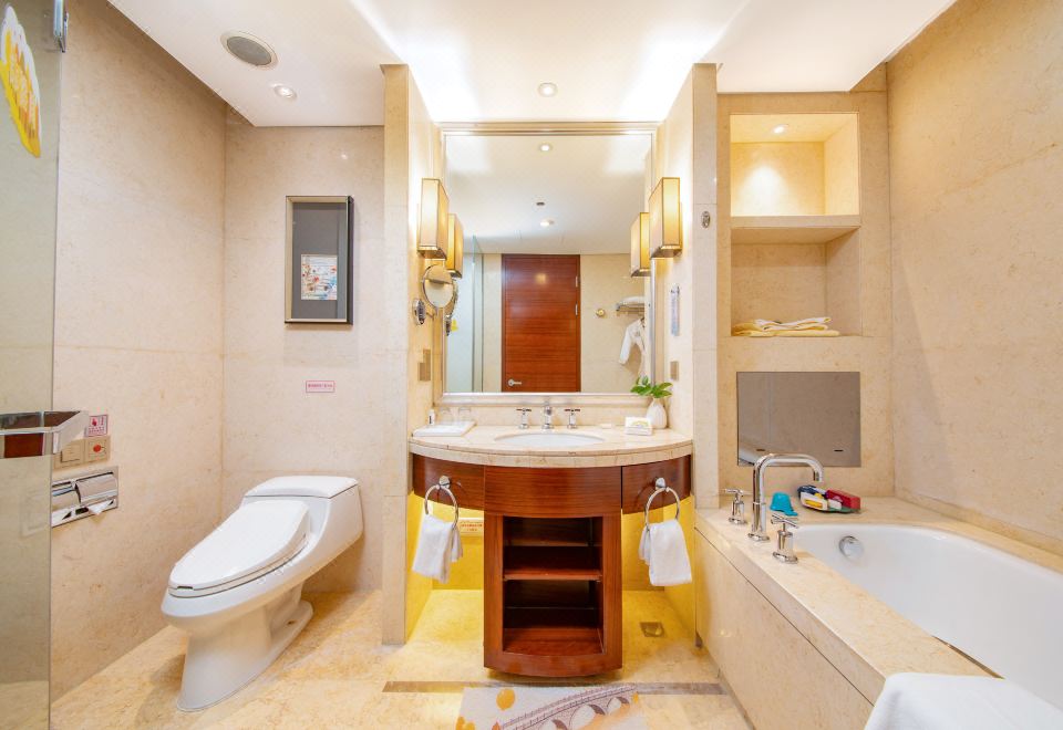 行政杉林寻趣湖景家庭套房