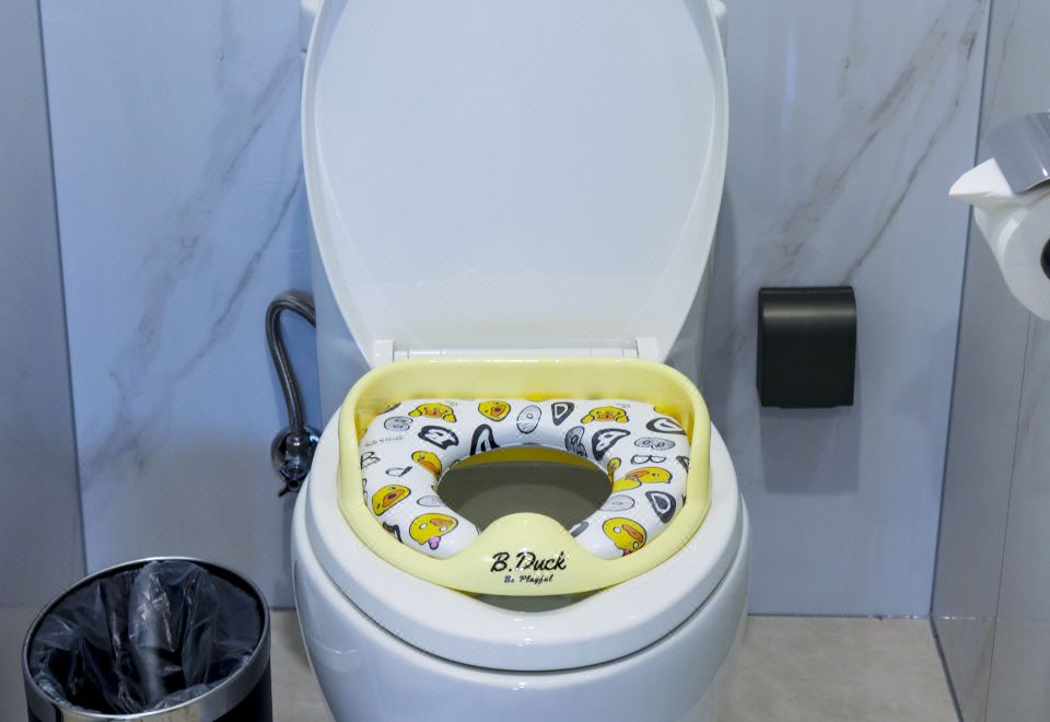 B.duck小黄鸭行政亲子房