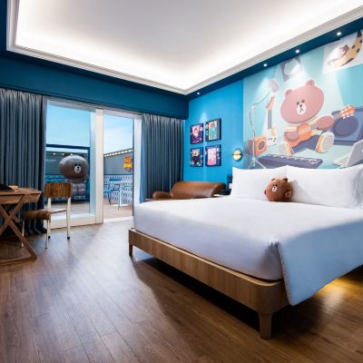 LINE FRIENDS BROWN 豪華露台客房 (大床/雙床) 葡京人酒店-LINE FRIENDS PRESENTS CASA DE AMIGO優惠