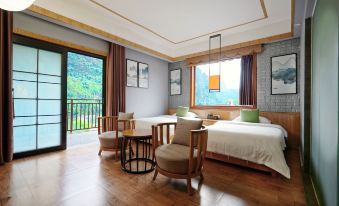 Yangshuo Bilin Holiday Inn (20 yuan RMB Scenic Area Branch)