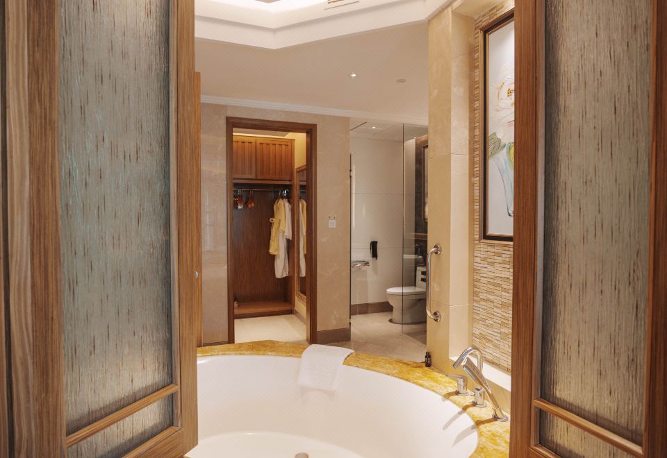 山景大床房-景观阳台-独立浴缸-慕思寝具