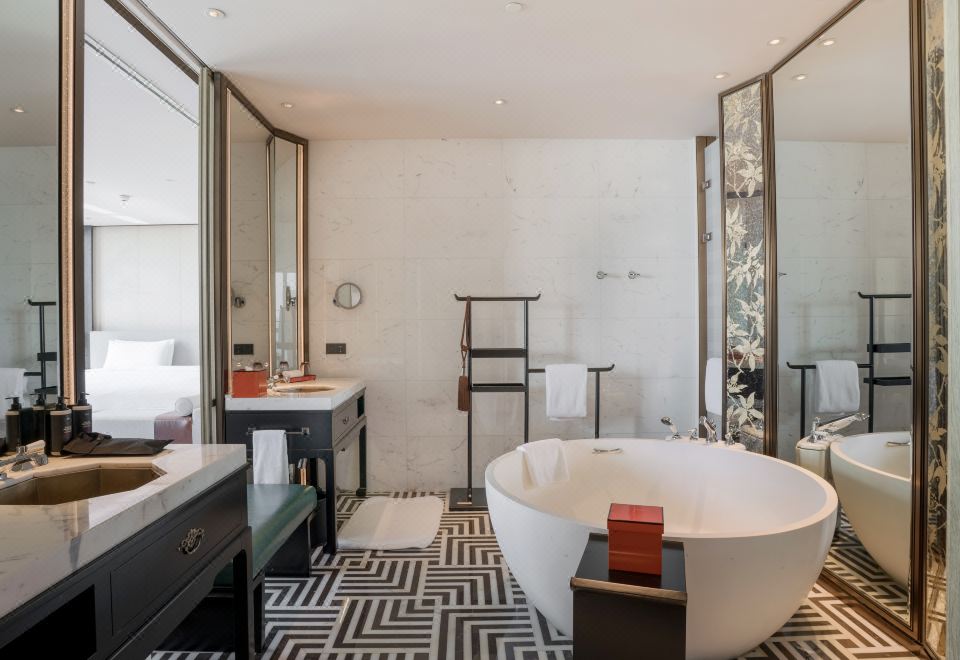 荷里活江景家庭套房