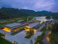 Yingde Jiqingli Xianhu Hotel