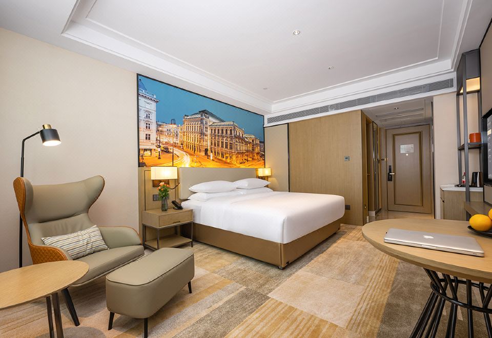 商务大床房（安静助眠+閲读躺椅+朝南阳光房）