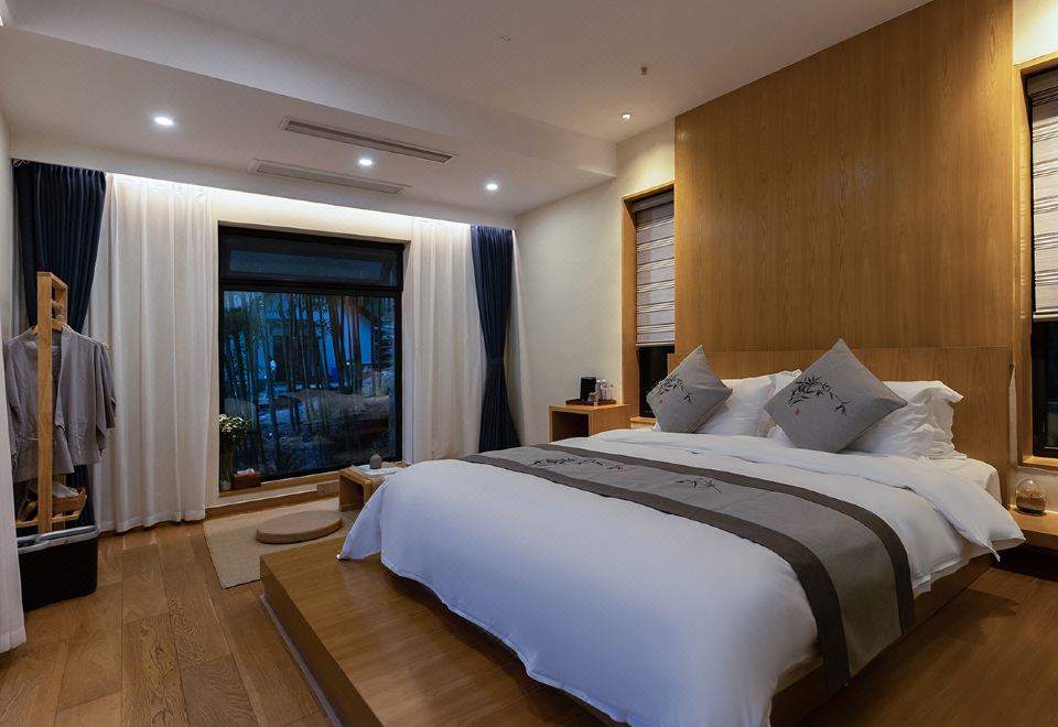 Wu Hao Hidden Bamboo Double Bed Room