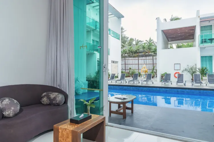 ห้องดีลักซ์วิวสระ